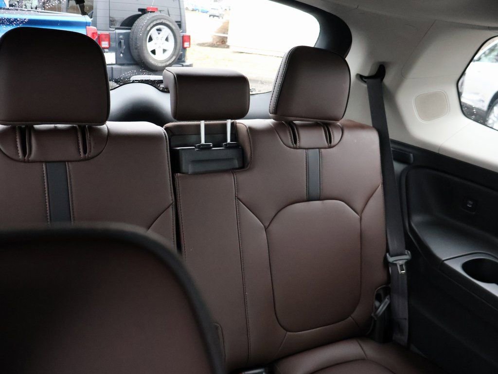 Certified 2025 Honda Pilot Elite image 13