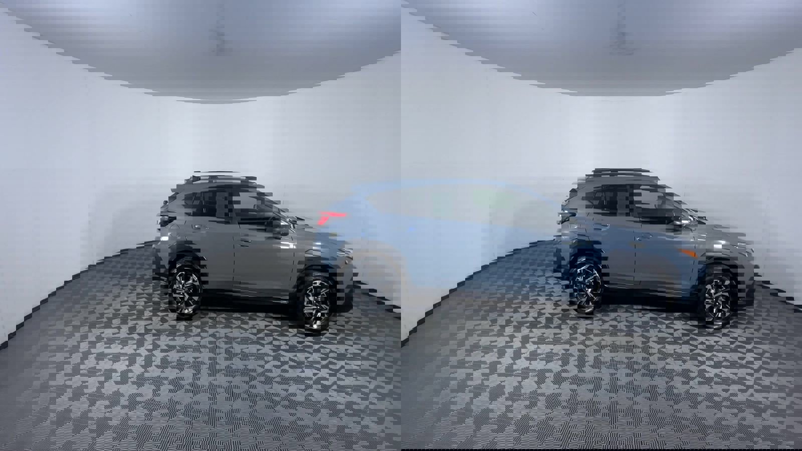 Used 2024 Subaru Crosstrek 2.0i Premium w/ Crosstrek Mirror Package image 9