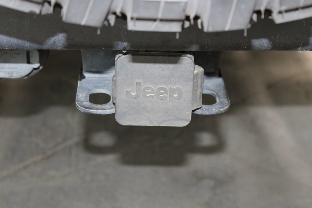 Used 2018 Jeep Wrangler Unlimited Rubicon w/ Steel Bumper Group AWD/4WD image 14