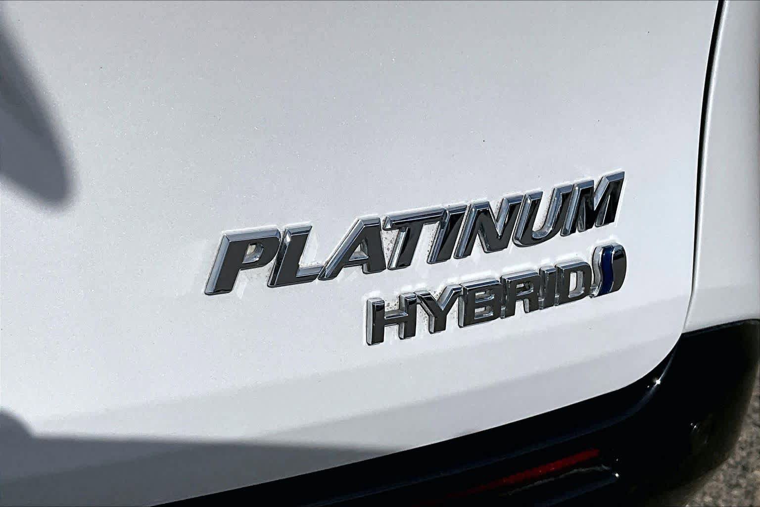 Certified 2024 Toyota Sienna Platinum AWD/4WD image 9