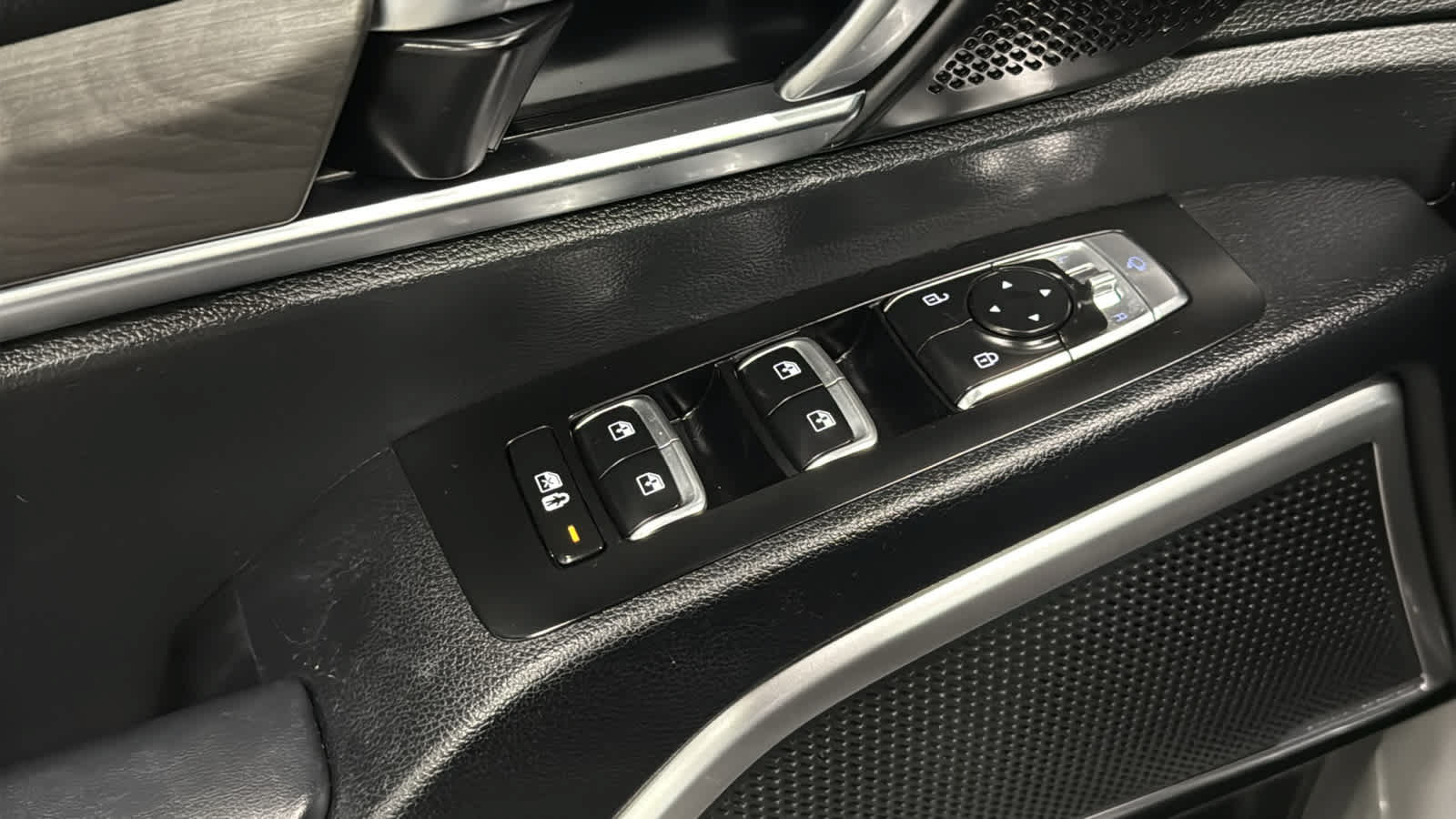 Used 2024 Kia Telluride EX X-Line AWD/4WD image 24
