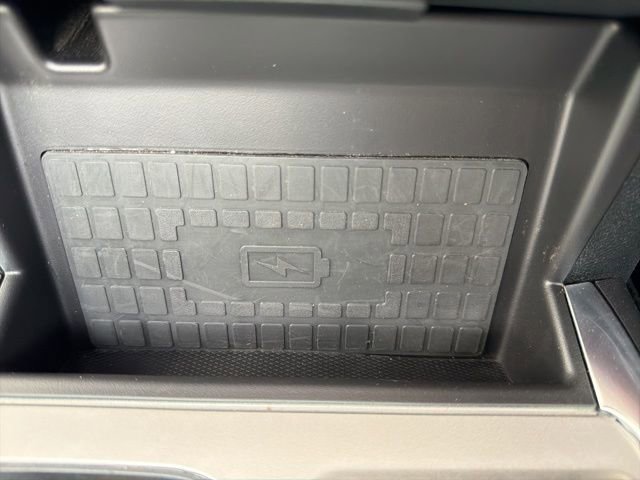 Used 2023 Ford Explorer Limited w/ Limited Technology Package image 17