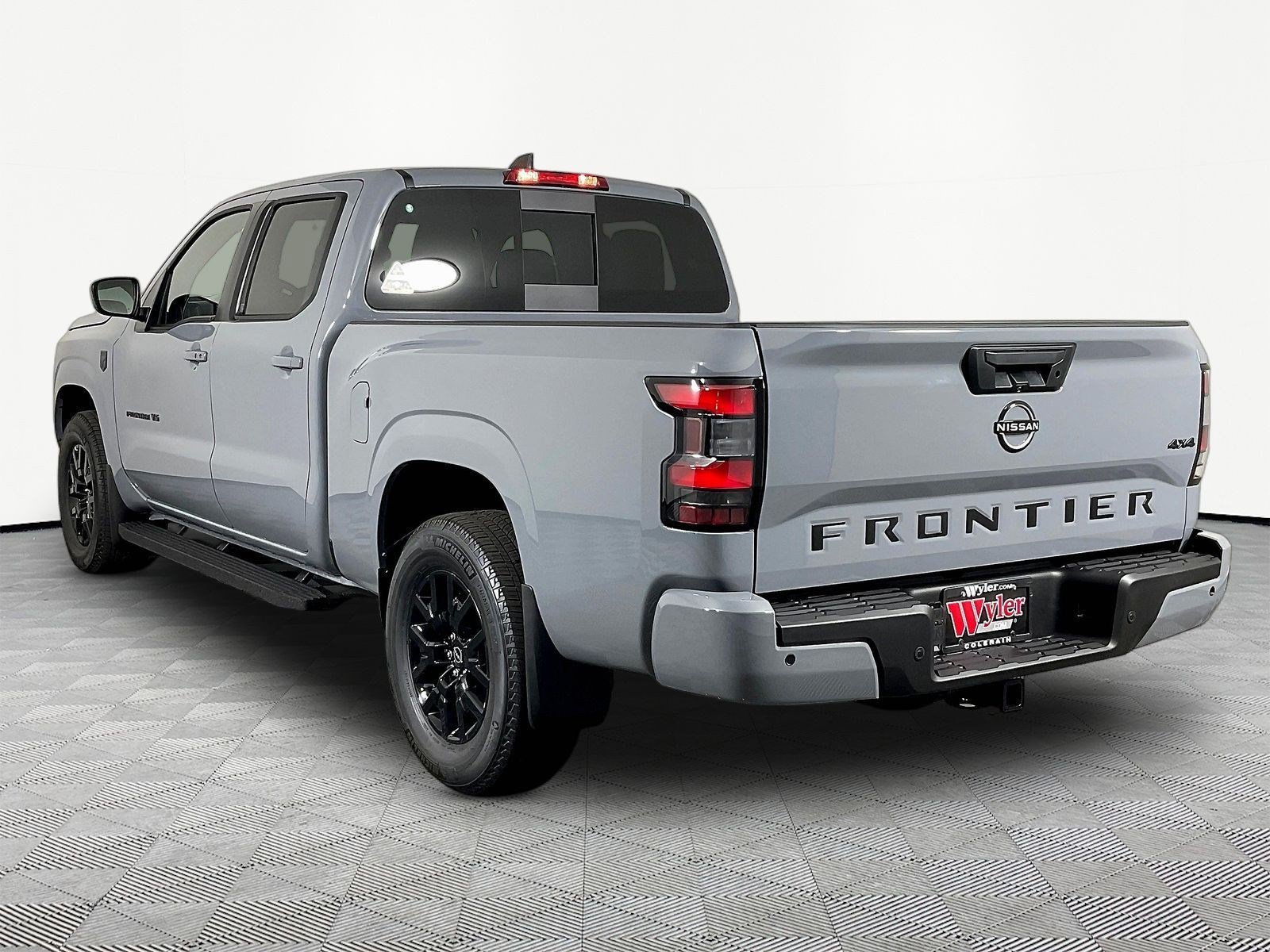 New 2027 Nissan Frontier SV w/ SV Convenience Package AWD/4WD image 4