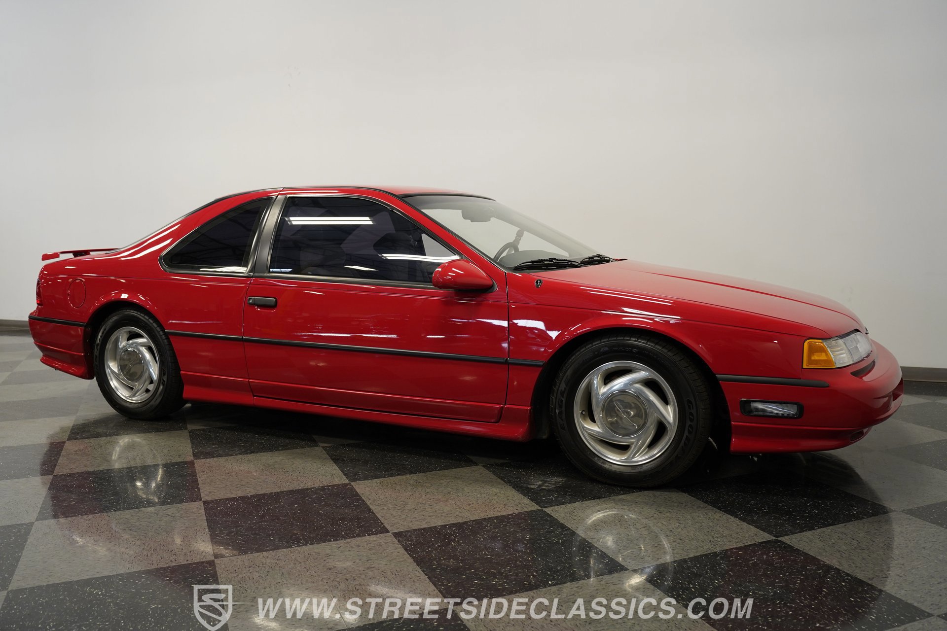 Used 1990 Ford Thunderbird Super image 15