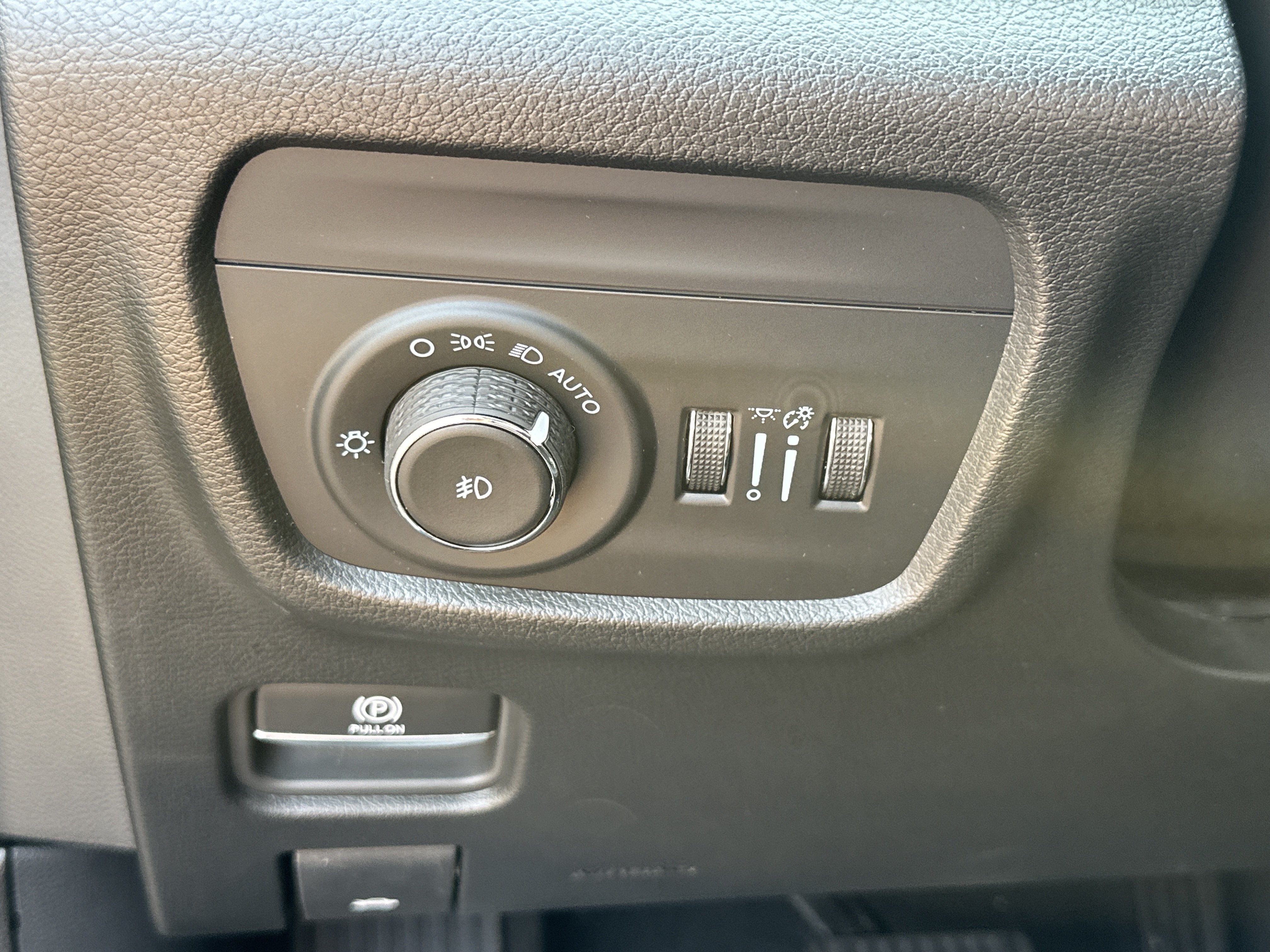 New 2026 Jeep Grand Cherokee Limited AWD/4WD image 10