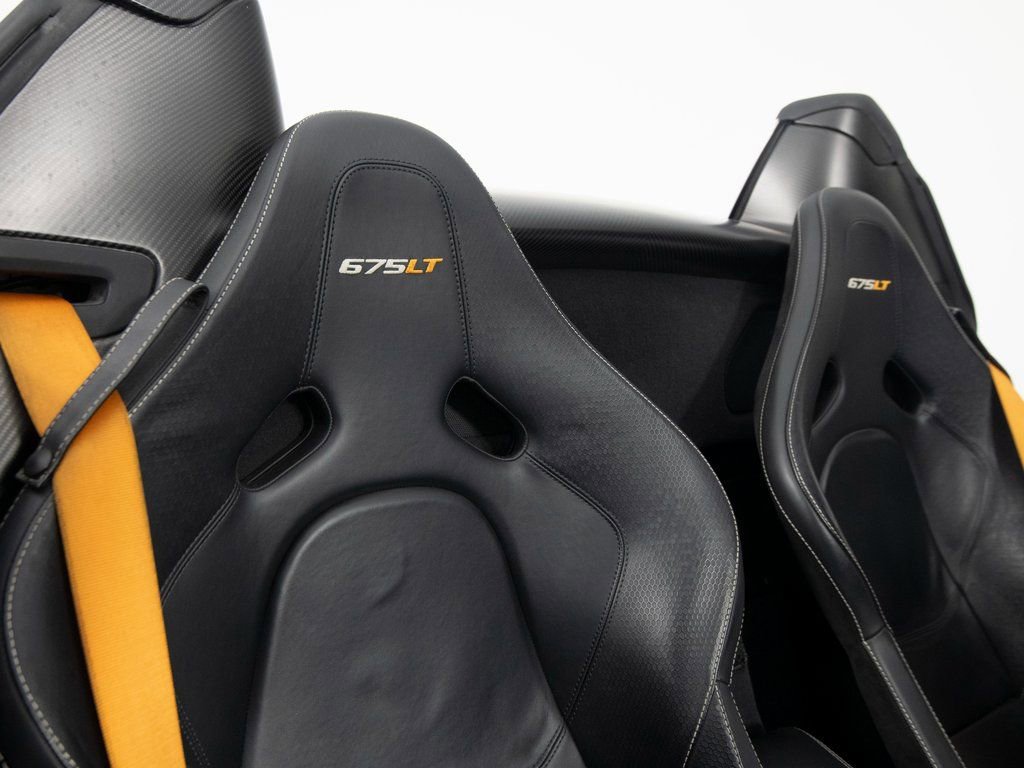 Used 2016 McLaren 675LT Spider image 36