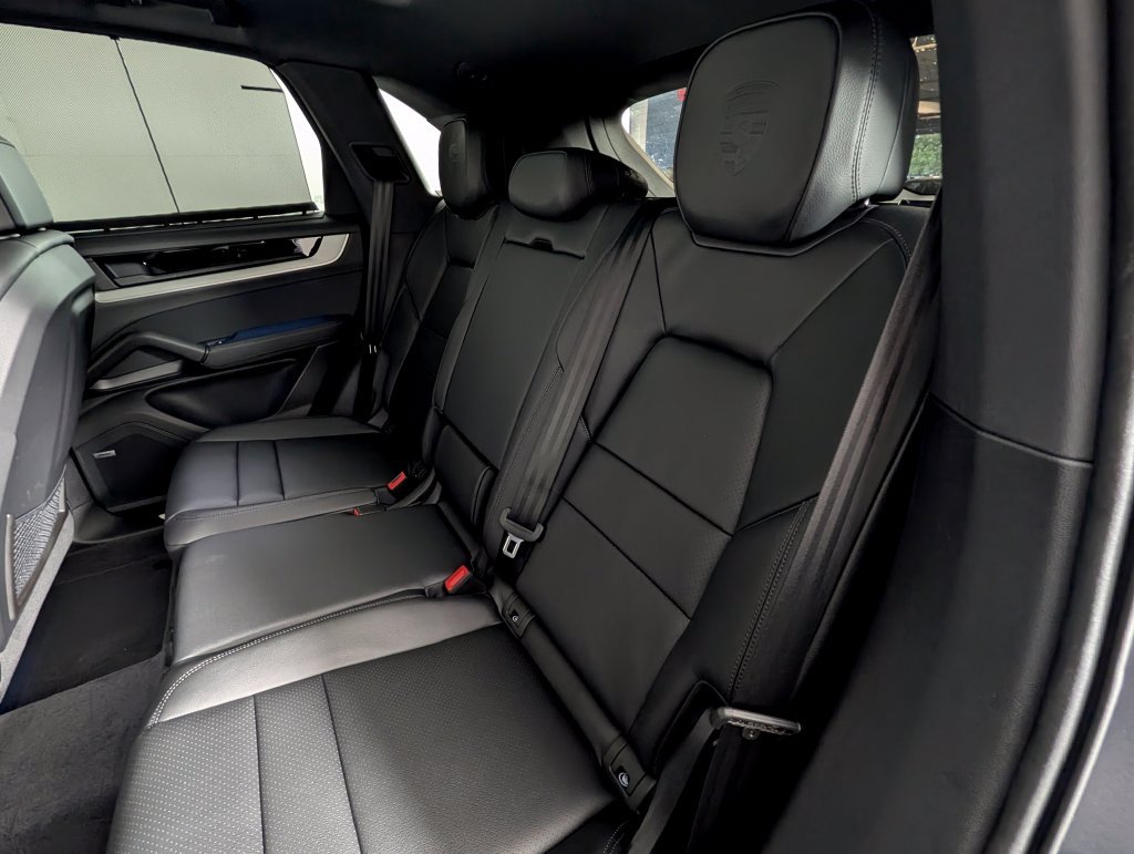 New 2026 Porsche Cayenne E-Hybrid AWD/4WD image 24