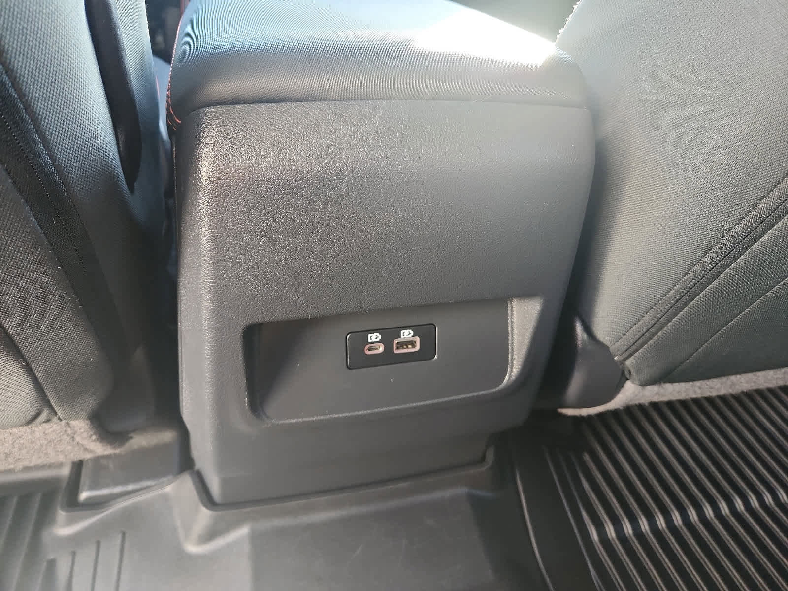 Used 2022 Nissan Frontier PRO-4X w/ Technology Package image 12