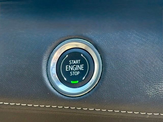 Certified 2024 Cadillac Escalade Premium Luxury AWD/4WD image 21