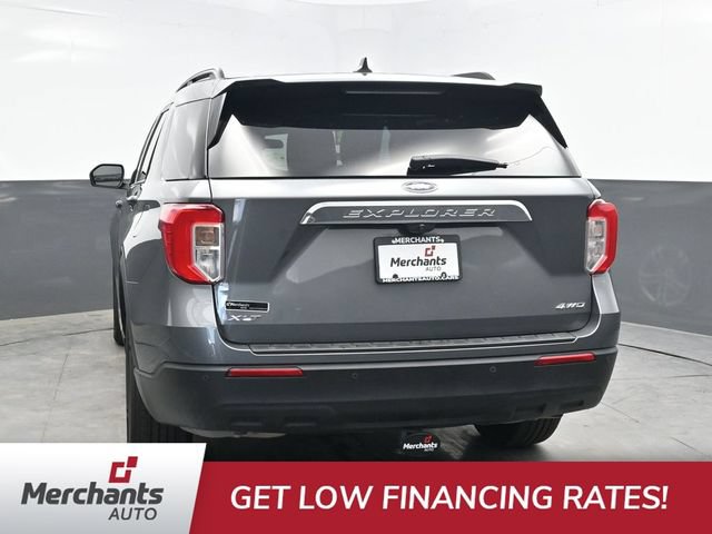 Used 2023 Ford Explorer XLT AWD/4WD image 5