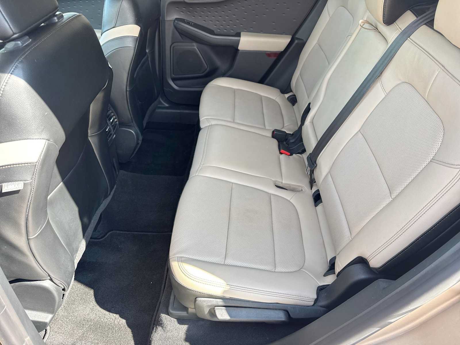 Used 2020 Ford Escape Titanium AWD/4WD image 18