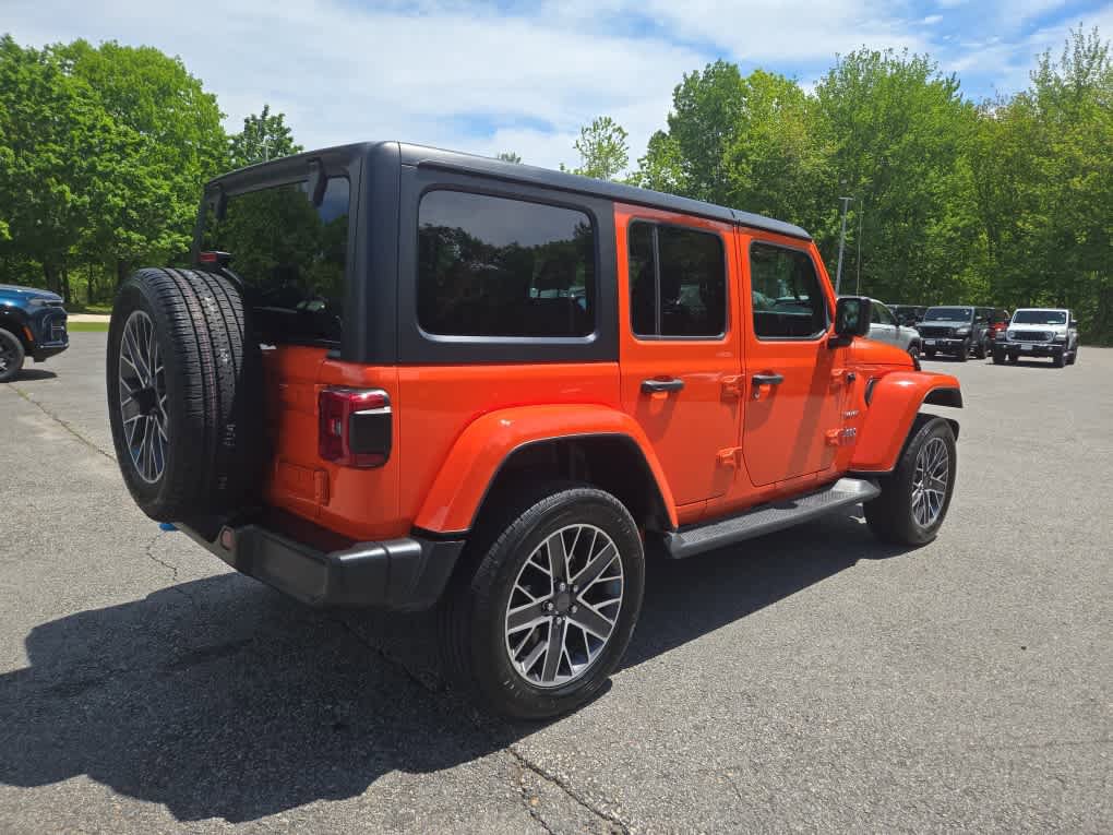 New 2023 Jeep Wrangler Unlimited Sahara w/ Cold Weather Group AWD/4WD image 4