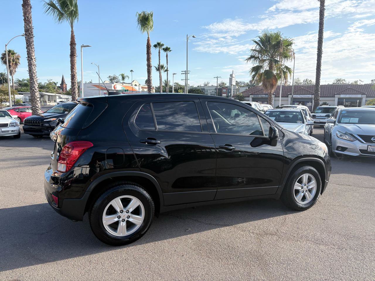 Used 2020 Chevrolet Trax LS FWD image 12