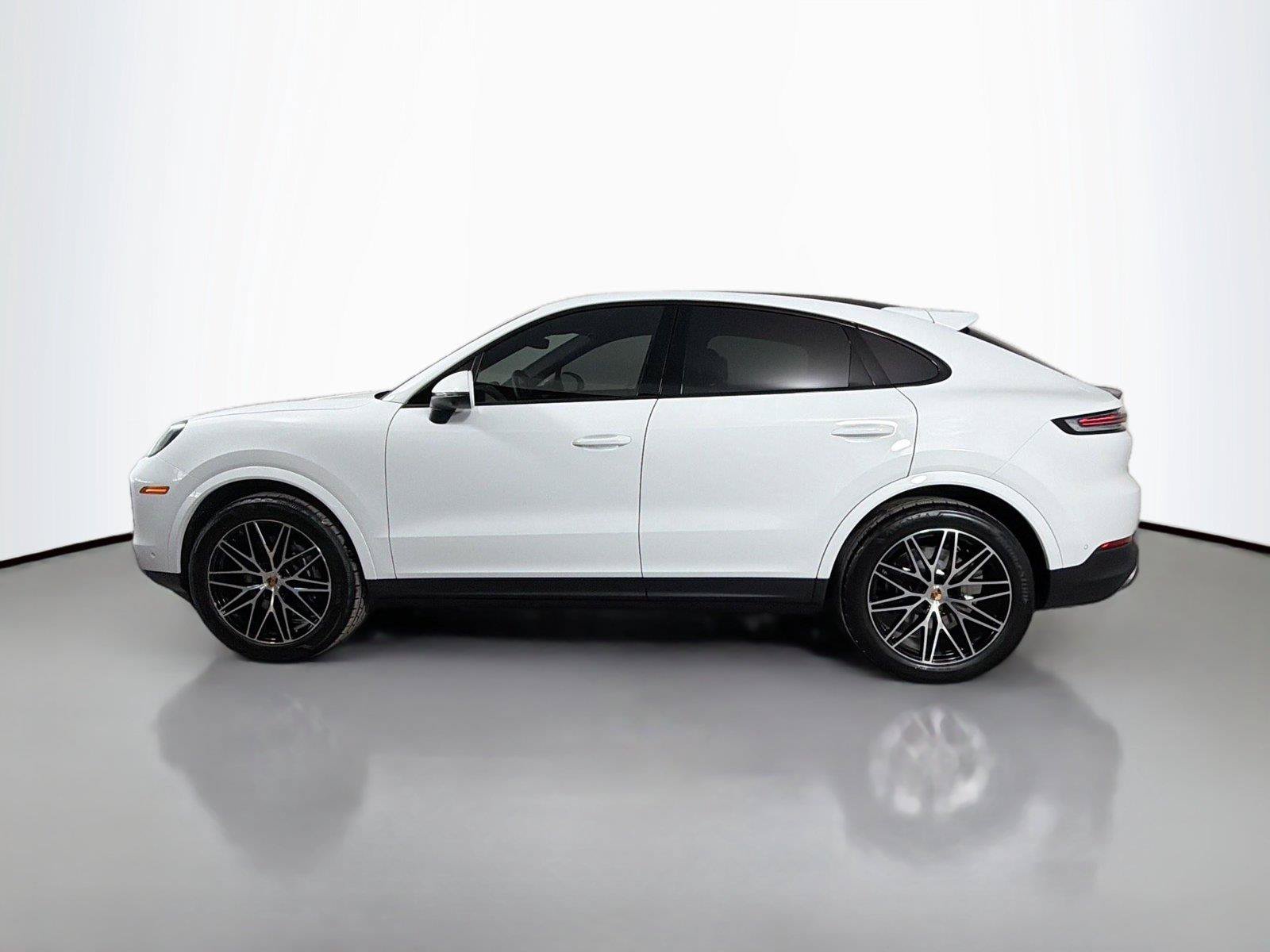 Certified 2026 Porsche Cayenne Coupe AWD/4WD image 2