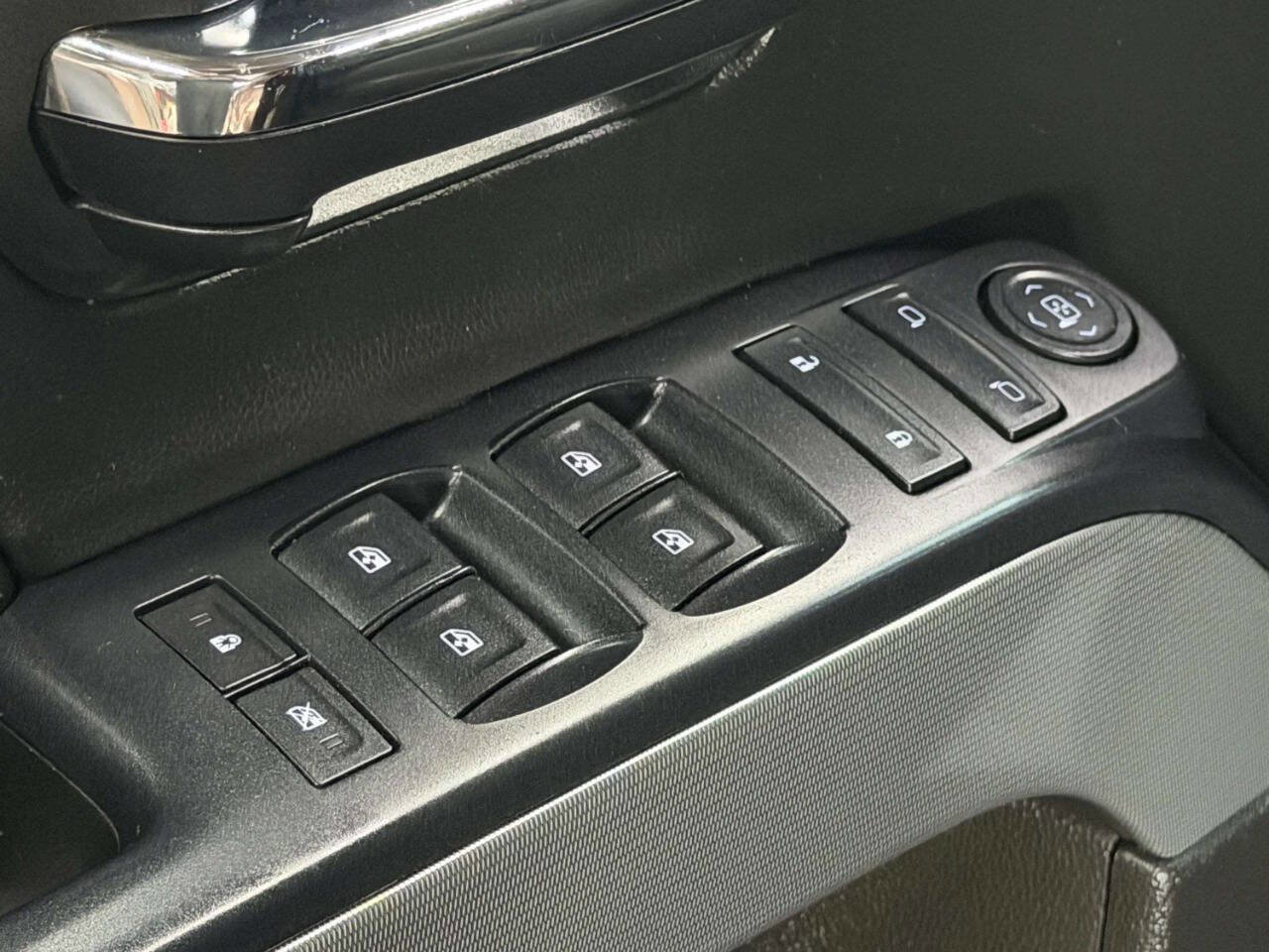 Used 2015 Chevrolet Silverado 1500 LT w/ All Star Edition AWD/4WD image 15