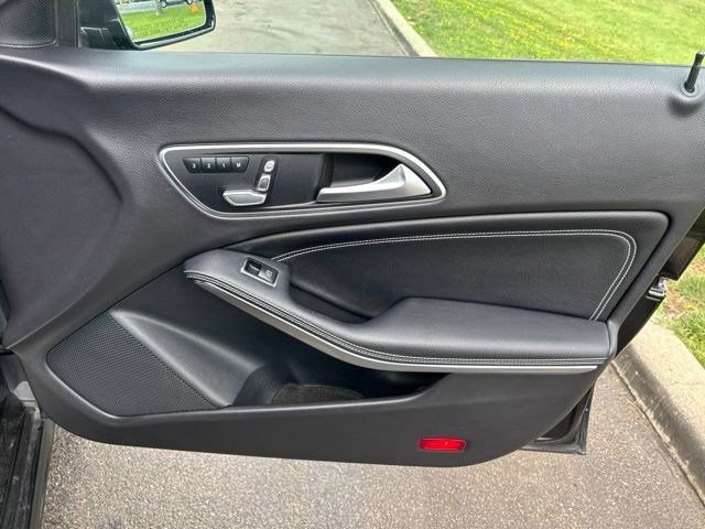 Used 2019 Mercedes-Benz CLA 250 4MATIC image 48