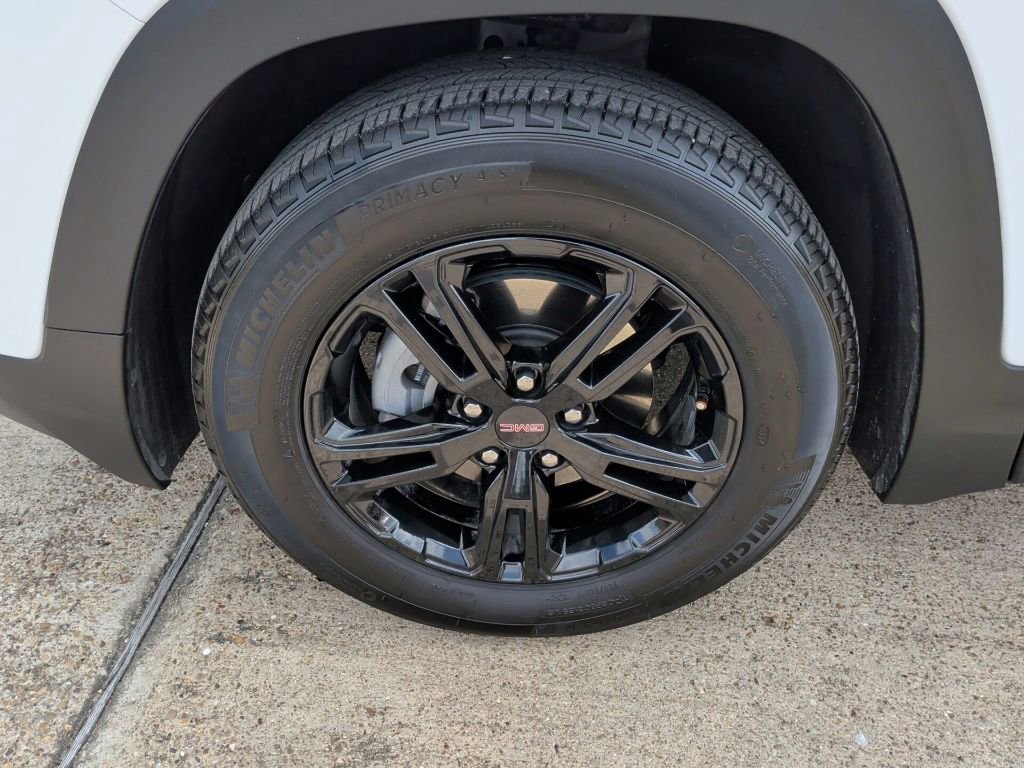 Used 2024 GMC Terrain SLE image 42