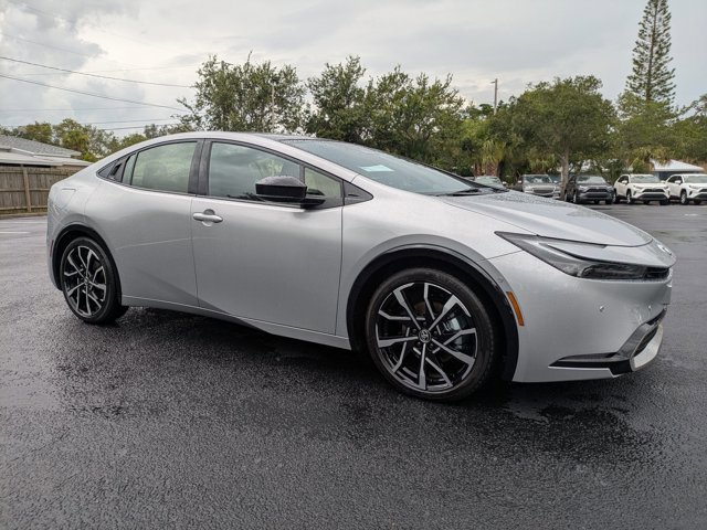 New 2025 Toyota Prius XSE Premium image 2