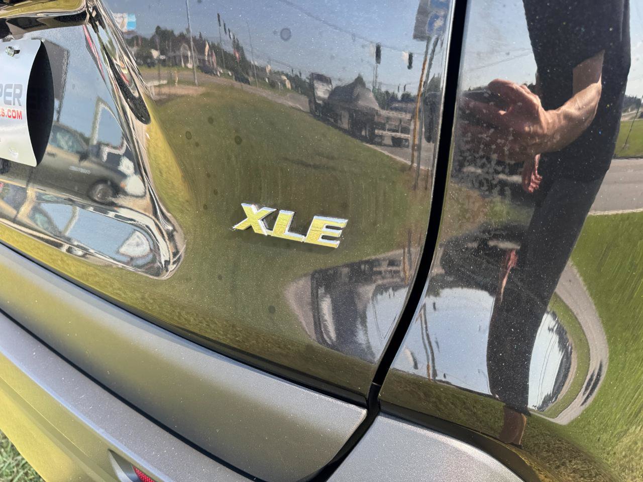 Used 2024 Toyota RAV4 XLE FWD image 12