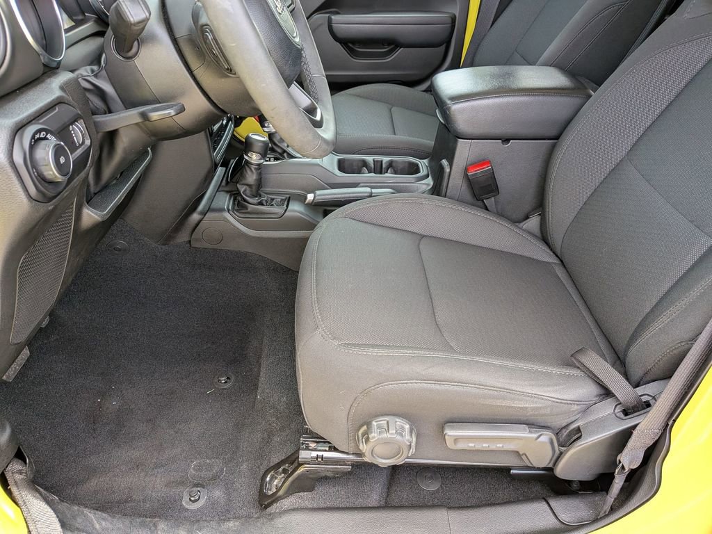 Used 2023 Jeep Wrangler Unlimited Sport AWD/4WD image 14