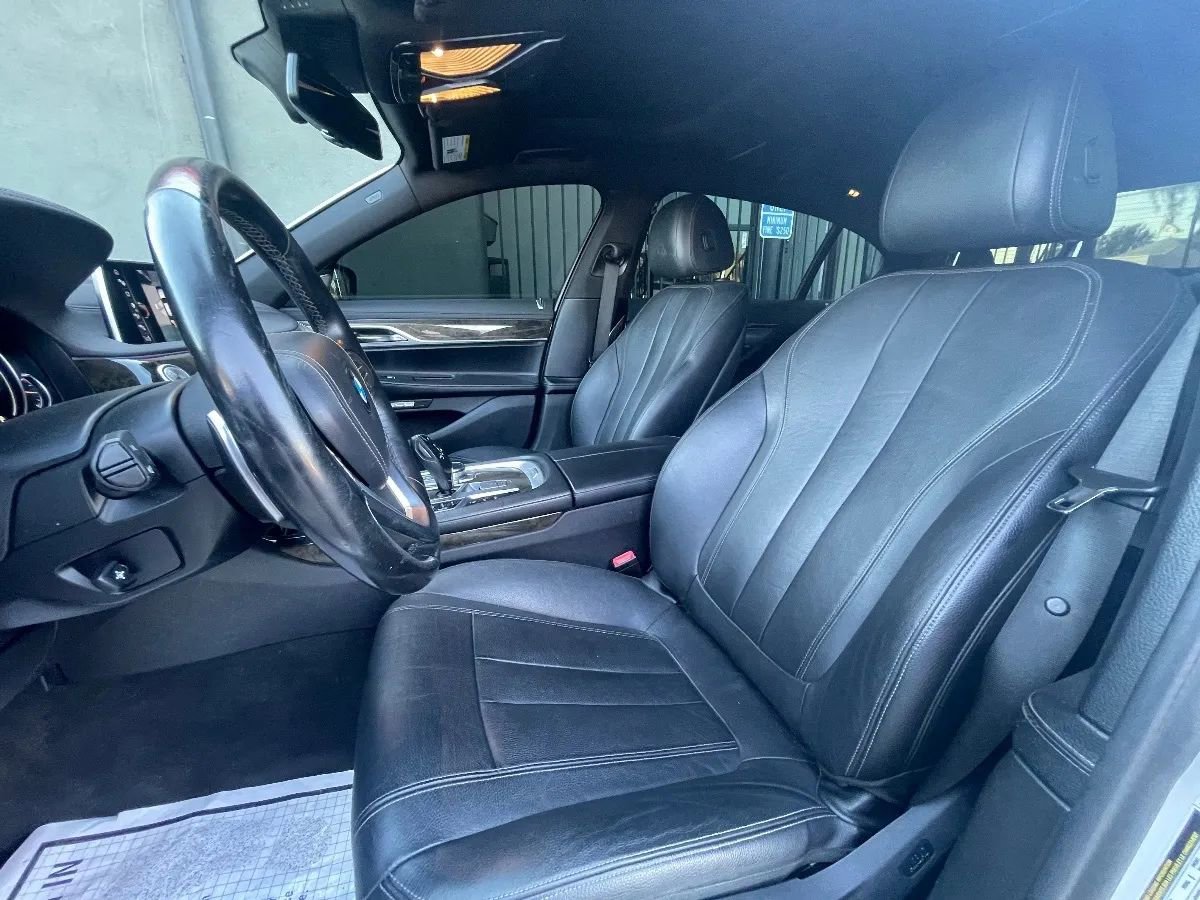 Used 2016 BMW 740i RWD image 11