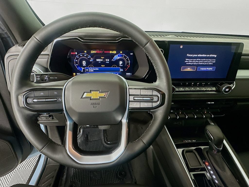 Used 2025 Chevrolet Colorado LT w/ LT Convenience Package RWD image 11