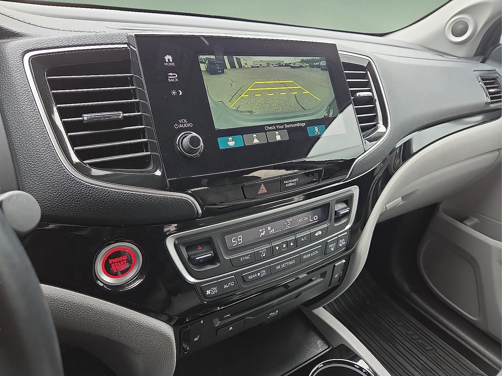 Used 2020 Honda Pilot Touring image 18