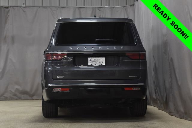 Certified 2024 Jeep Wagoneer Series II w/ Flexible Seating Group image 8