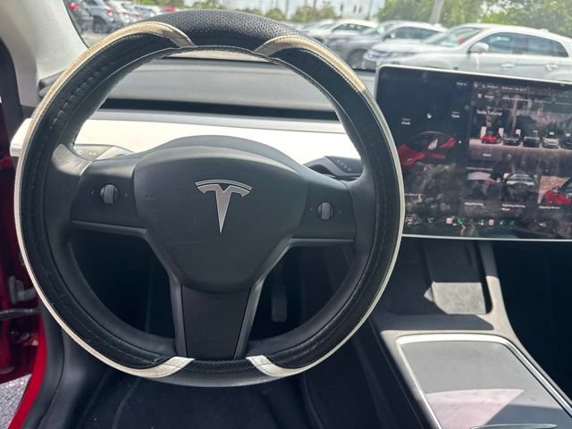 Used 2022 Tesla Model Y Long Range AWD/4WD image 9