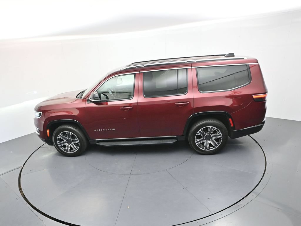 Used 2024 Jeep Wagoneer Series II w/ Flexible Seating Group RWD image 28