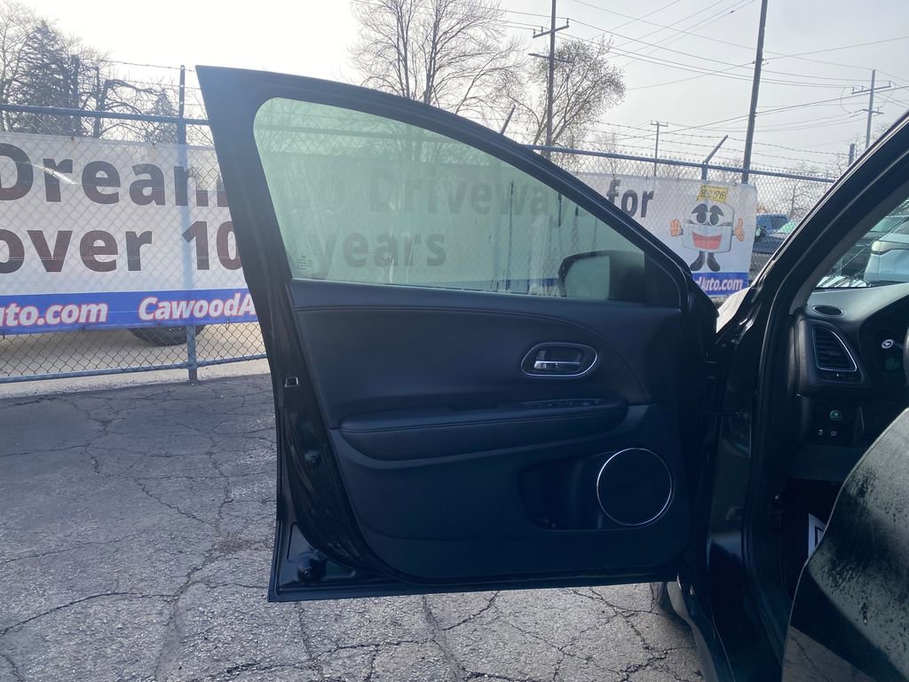 Used 2017 Honda HR-V EX-L image 13