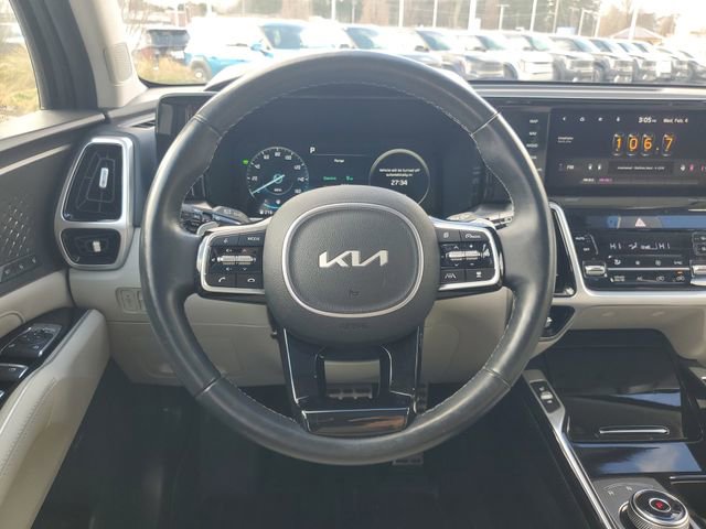 Certified 2022 Kia Sorento SX Prestige w/ Panoramic Sunroof Package image 13