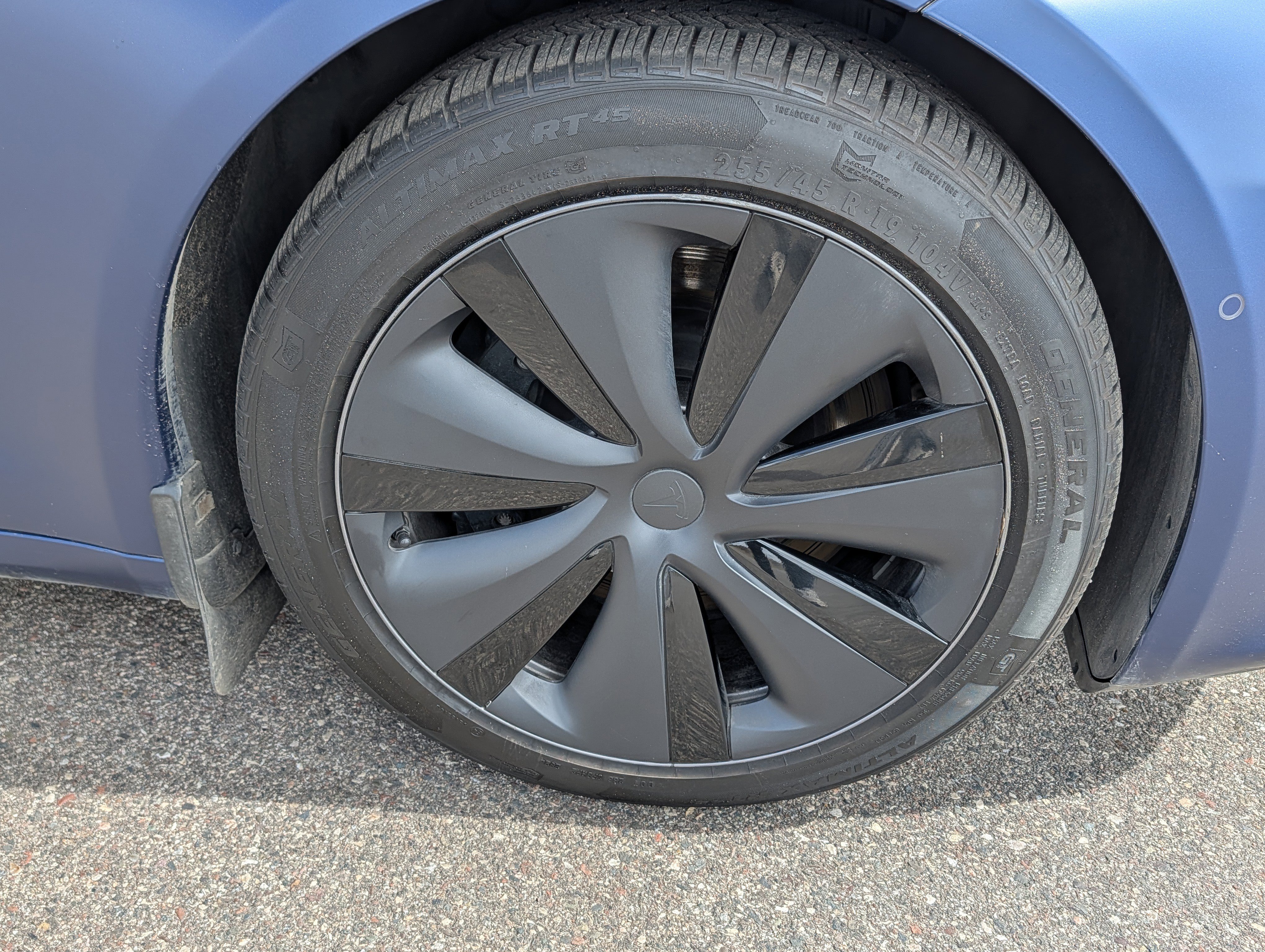 Used 2022 Tesla Model S Plaid image 15