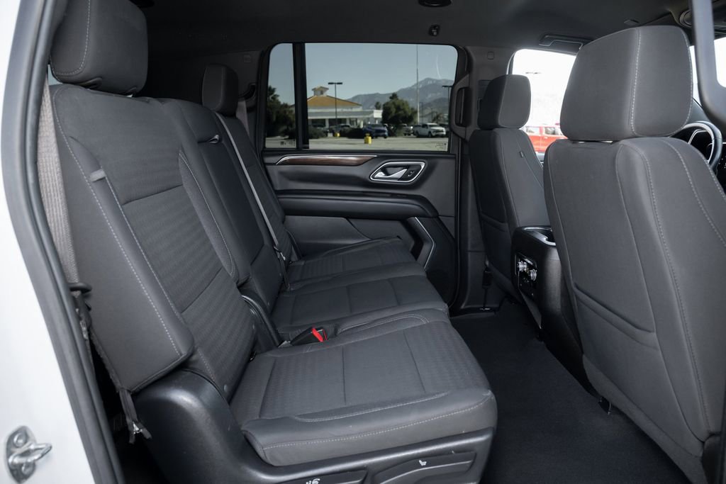 Used 2022 GMC Yukon XL SLE w/ Gmc Pro Safety Plus Package image 45