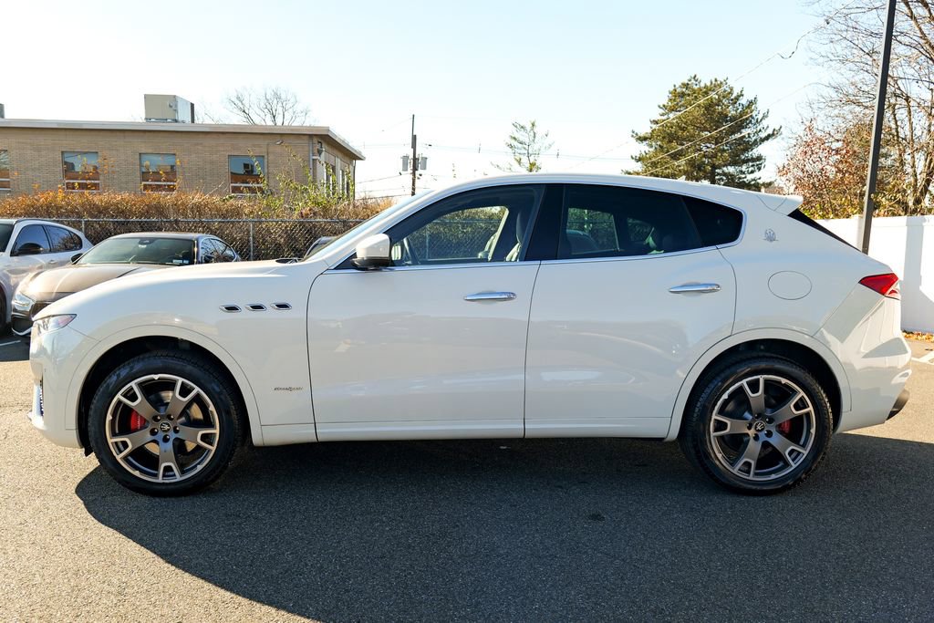 Used 2020 Maserati Levante GranSport image 4