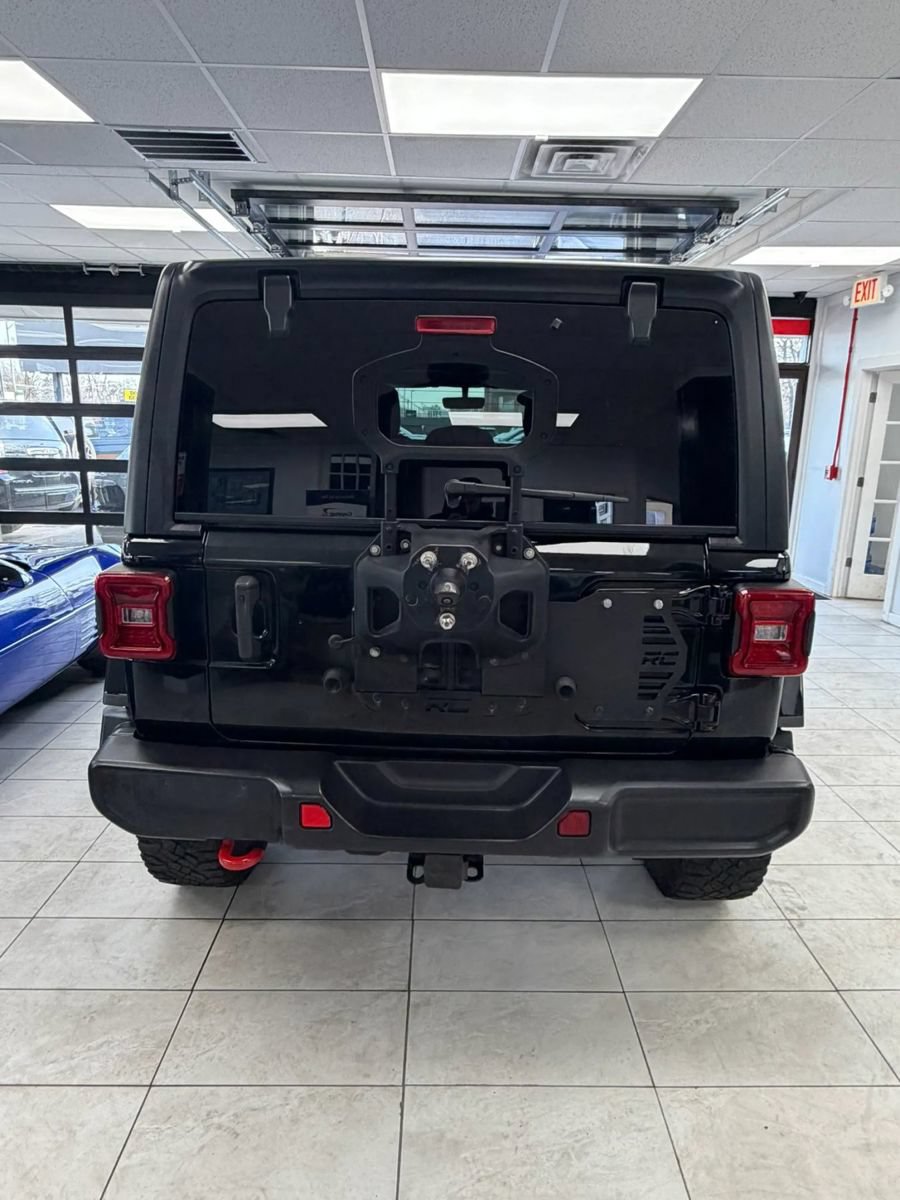 Used 2022 Jeep Wrangler Unlimited Rubicon w/ LED Lighting Group AWD/4WD image 5