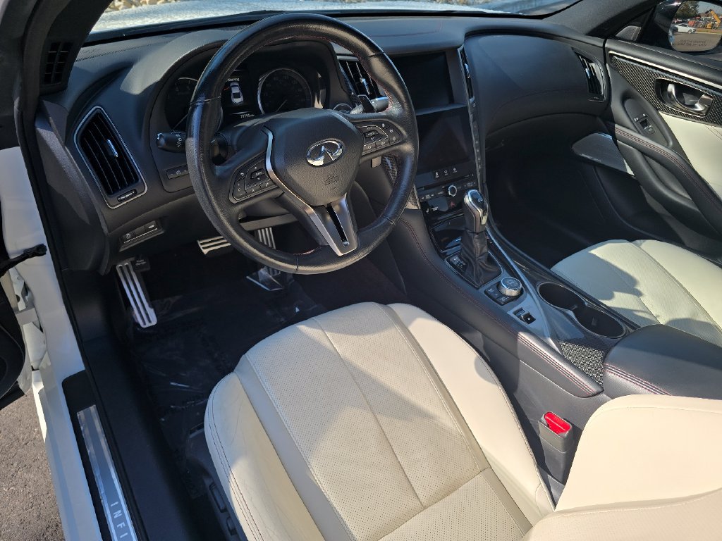 Used 2020 INFINITI Q60 Red Sport 400 w/ Proactive Package AWD/4WD image 17