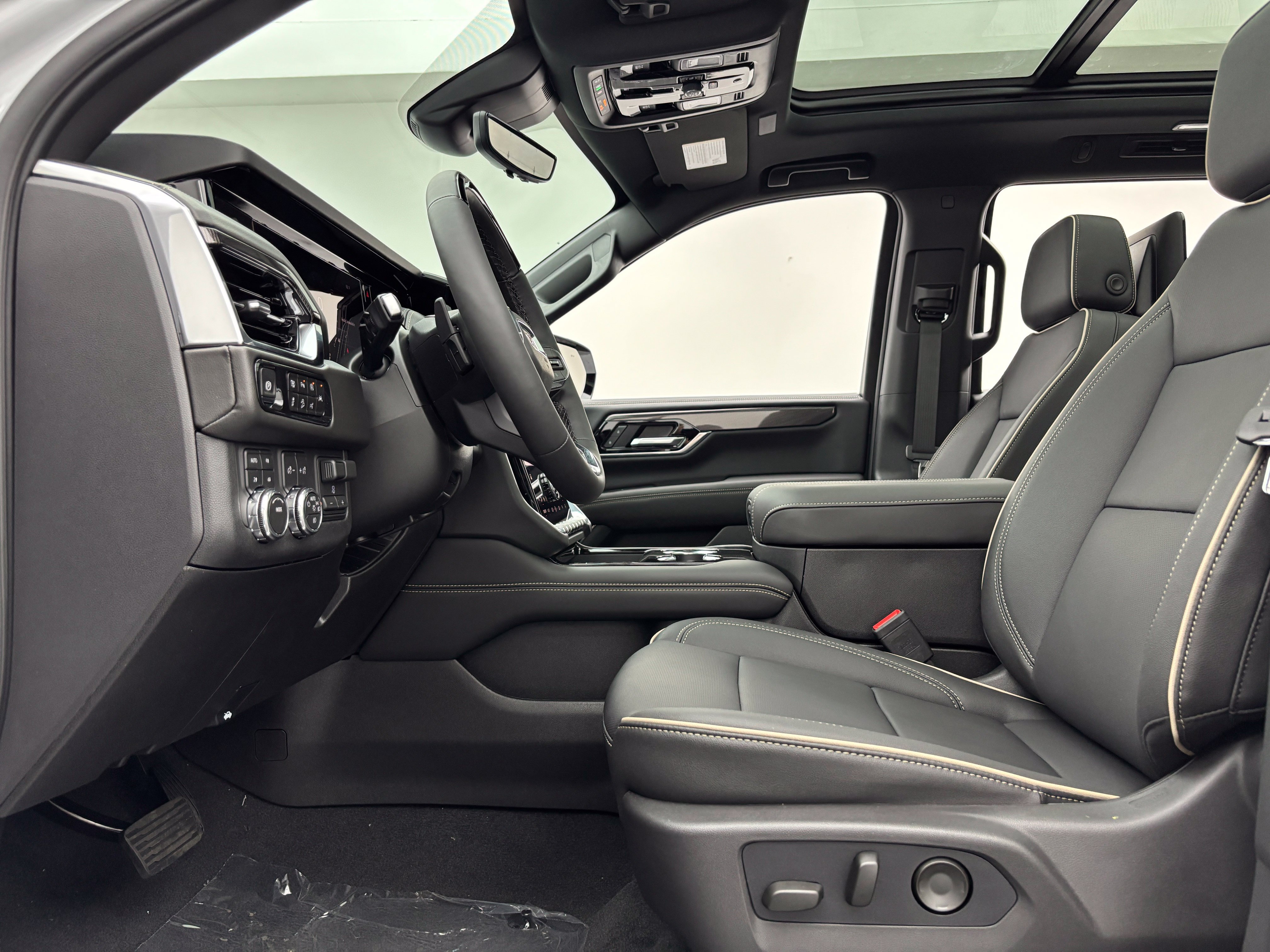 New 2026 GMC Yukon Elevation w/ Elevation Premium Package AWD/4WD image 21