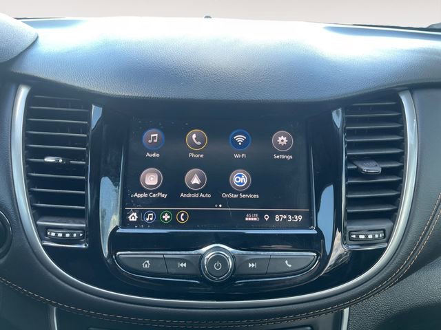 Used 2022 Chevrolet Trax LT w/ LT Convenience Package FWD image 18