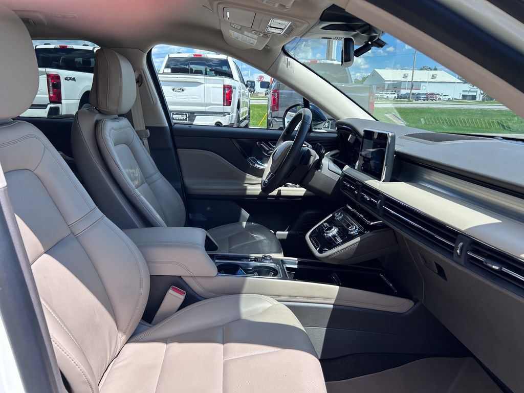 Used 2020 Lincoln Corsair AWD w/ Equipment Group 101A image 21