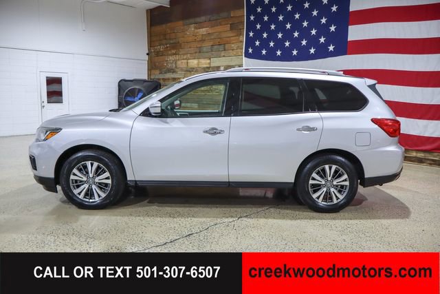 Used 2020 Nissan Pathfinder SV FWD image 9