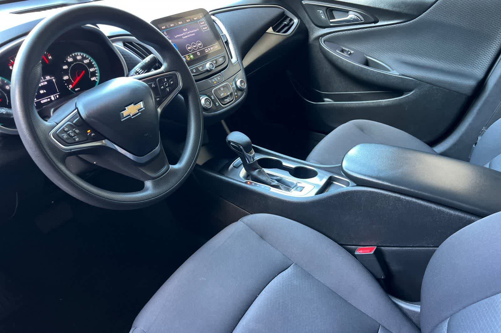 Used 2024 Chevrolet Malibu LS FWD image 12