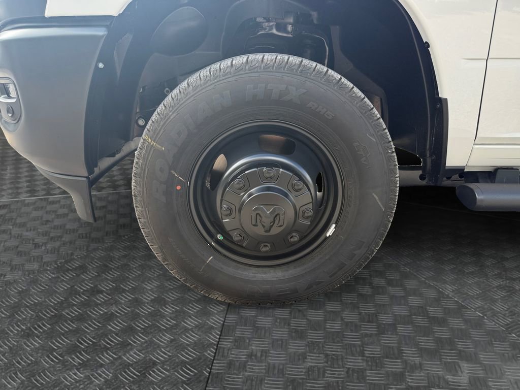 New 2026 RAM 3500 Tradesman AWD/4WD image 14