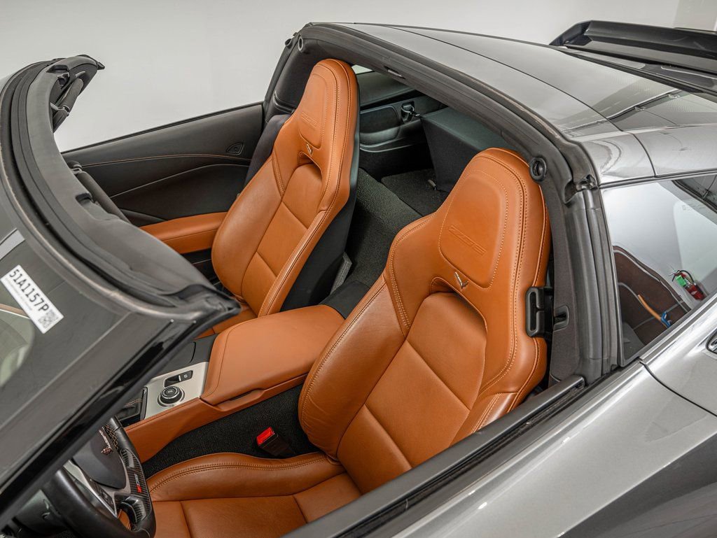 Used 2015 Chevrolet Corvette Z06 image 12