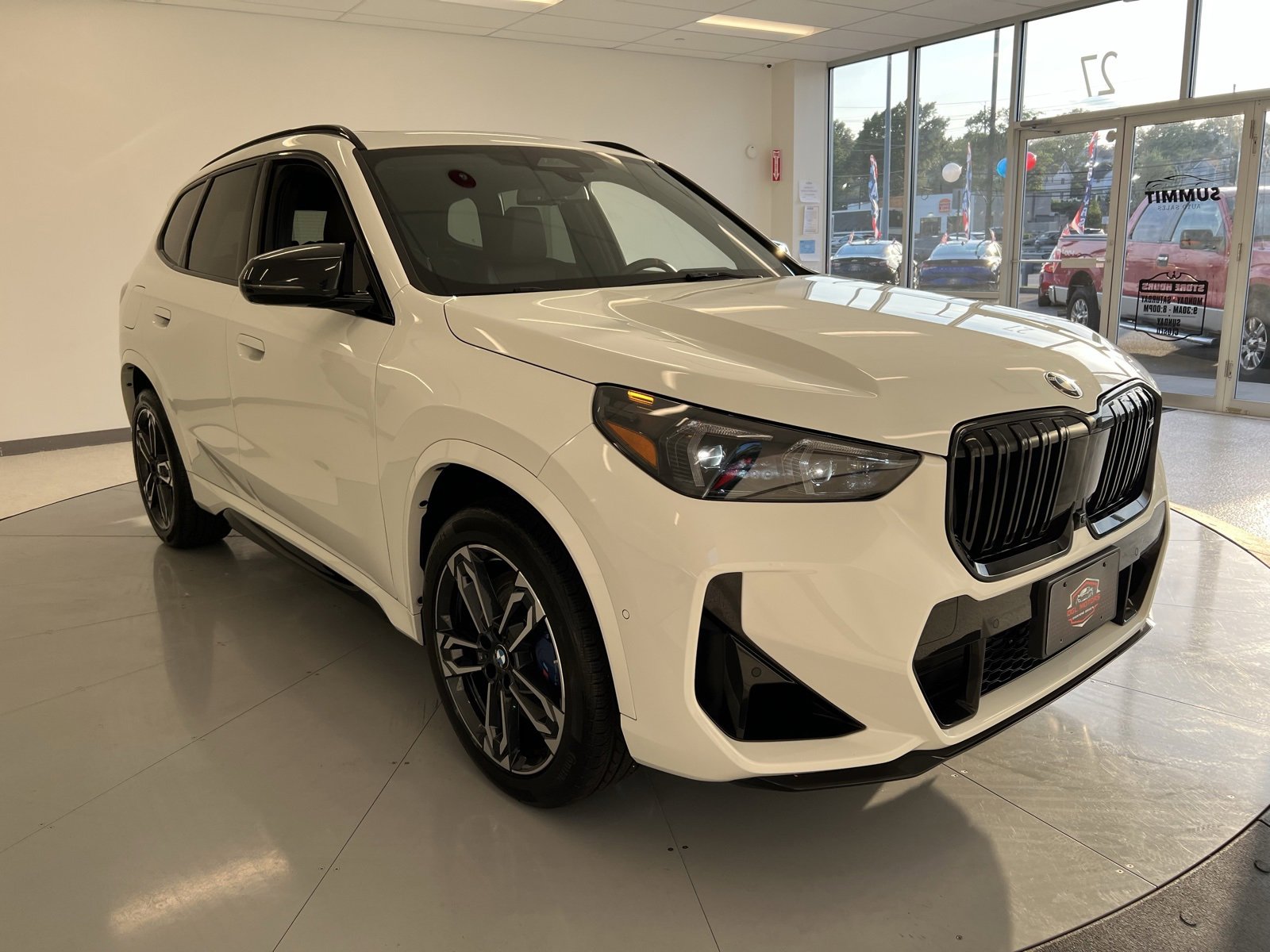 Used 2024 BMW X1 M35i w/ Premium Package image 70
