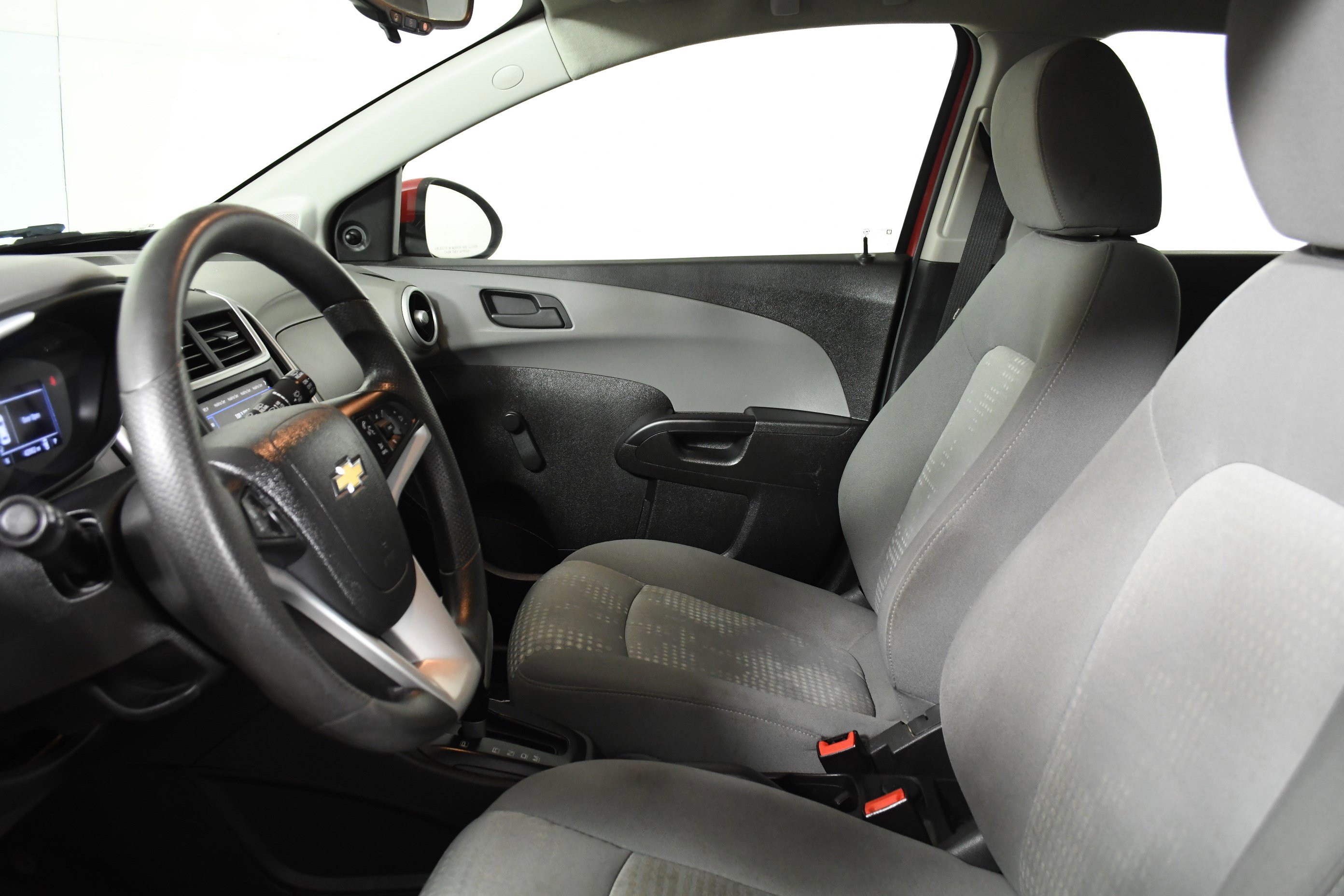 Used 2020 Chevrolet Sonic LT image 19