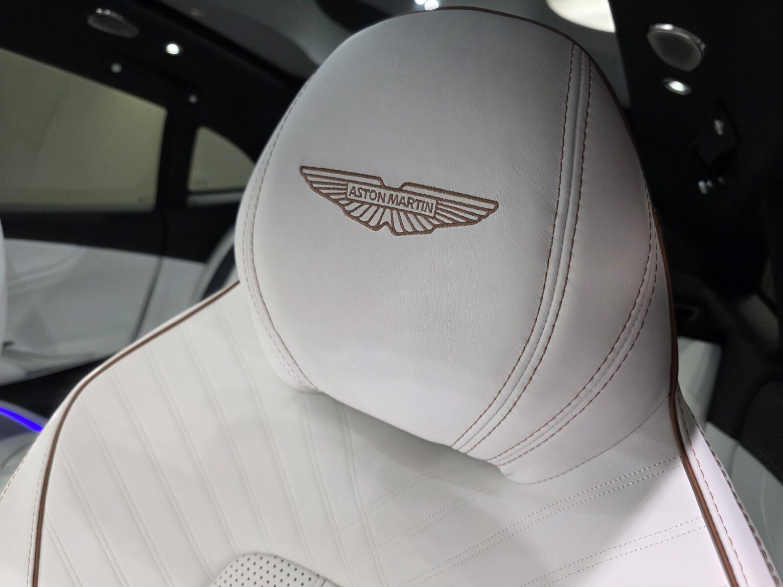 New 2026 Aston Martin DBX 707 image 5