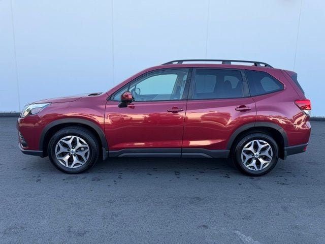 Used 2023 Subaru Forester Premium AWD/4WD image 10