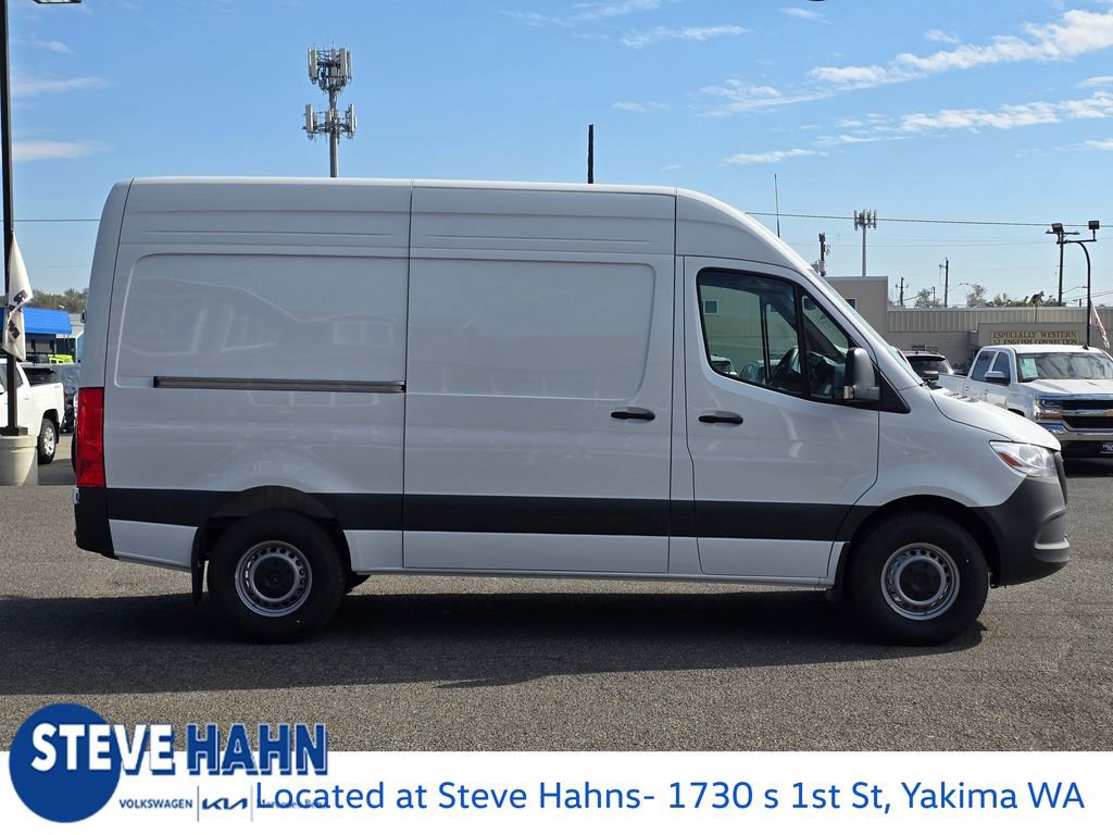 Used 2024 Mercedes-Benz Sprinter 144 Cargo image 6