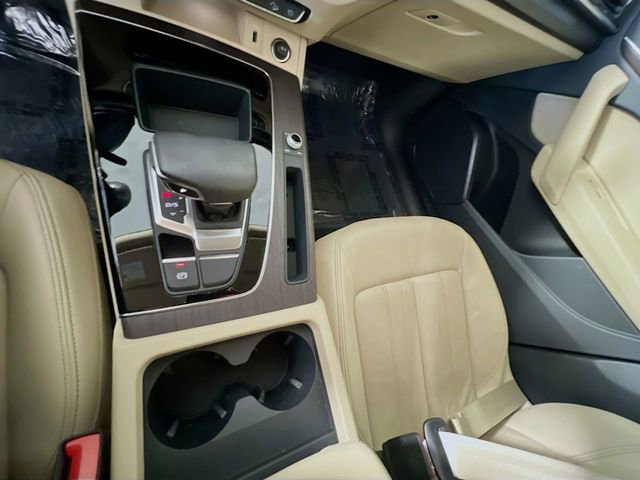 Used 2023 Audi Q5 2.0T Premium w/ Convenience Package AWD/4WD image 25